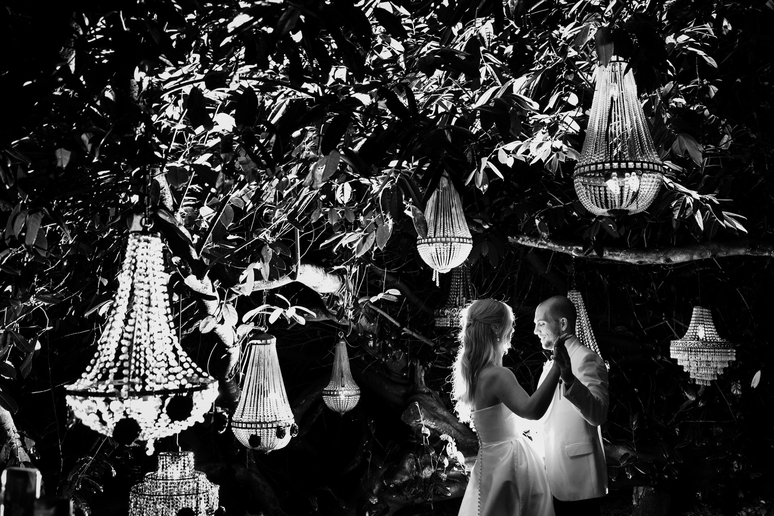 galgorm-wedding-photographer-holly-matt-63-chandeliers-black-and-white.jpg