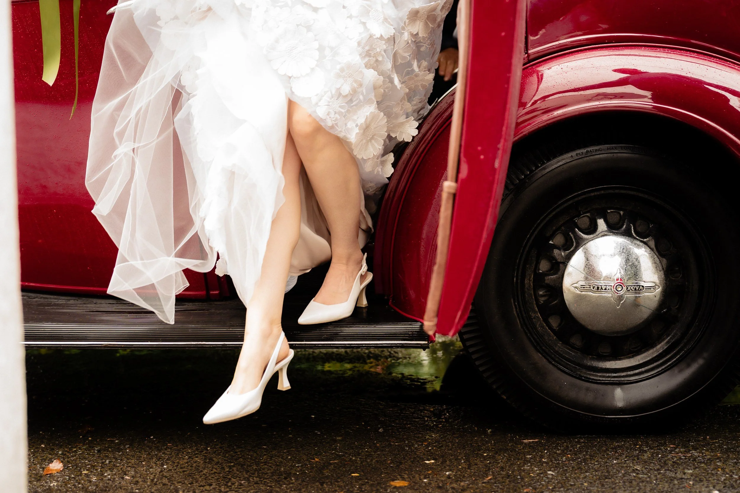 tinakilly-wedding-photographer-laura-james-18-shoe-out-of-the-car.jpg