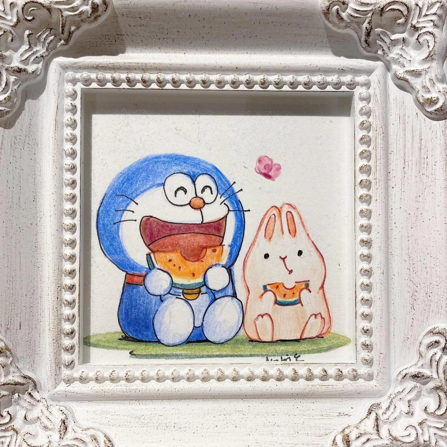 Original sold!
It has been definitely a while that I do 10 pm live! I m grateful that u all are still joining ! As usual , this is $45 free frame and free shipping ! Thanks for suggesting me this topic! And I had a great time remembering my childhood buddy:> I always wish I have him as frd! Coz he has a little pink door and a time machine desk! #doraemon #colorpencil #original #watermelon #bunny #rabbit #livedrawing #originalart #childhoodbestfriend #bff #colorpencil #fabercastell