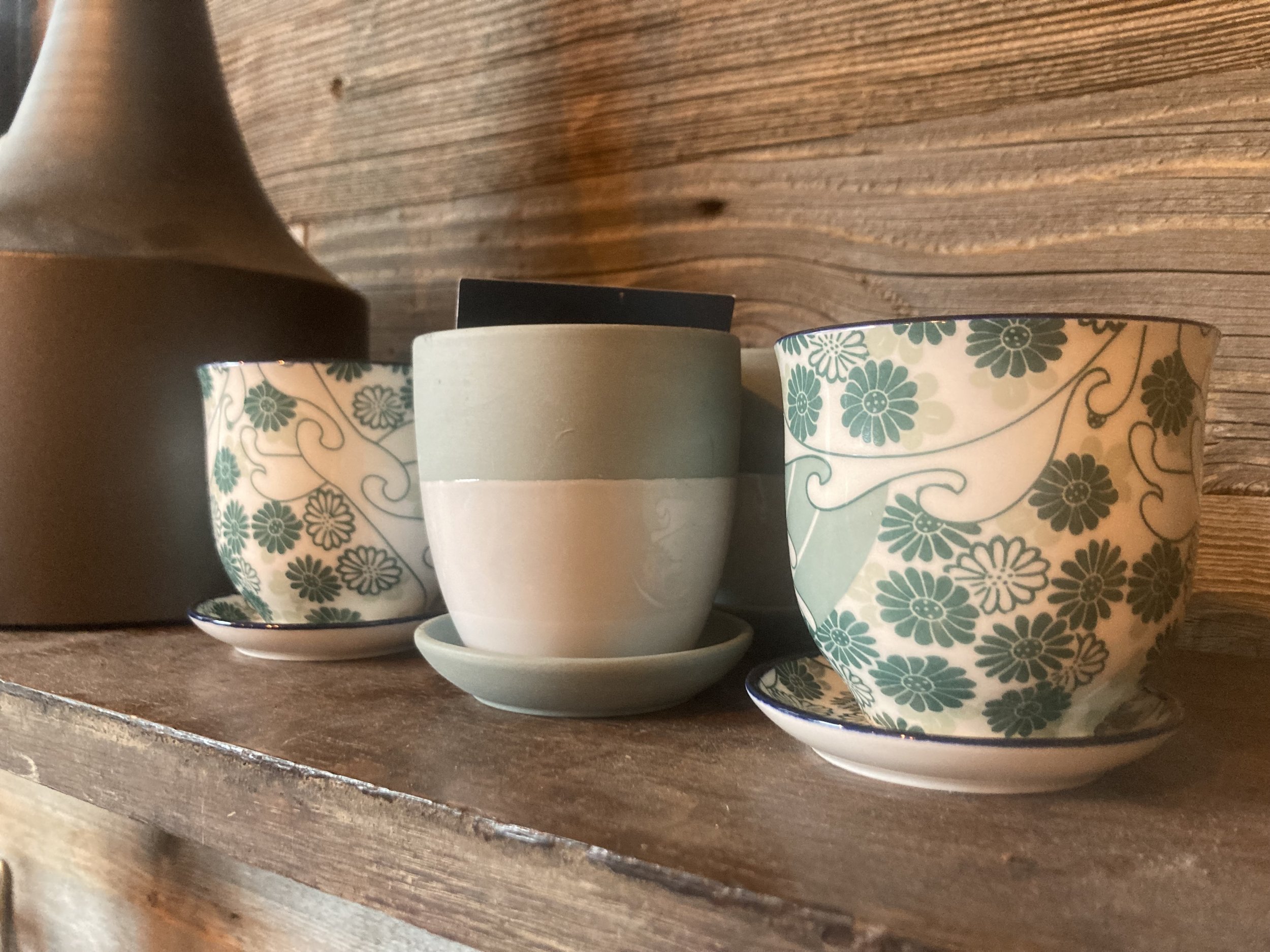 Pots and Saucers