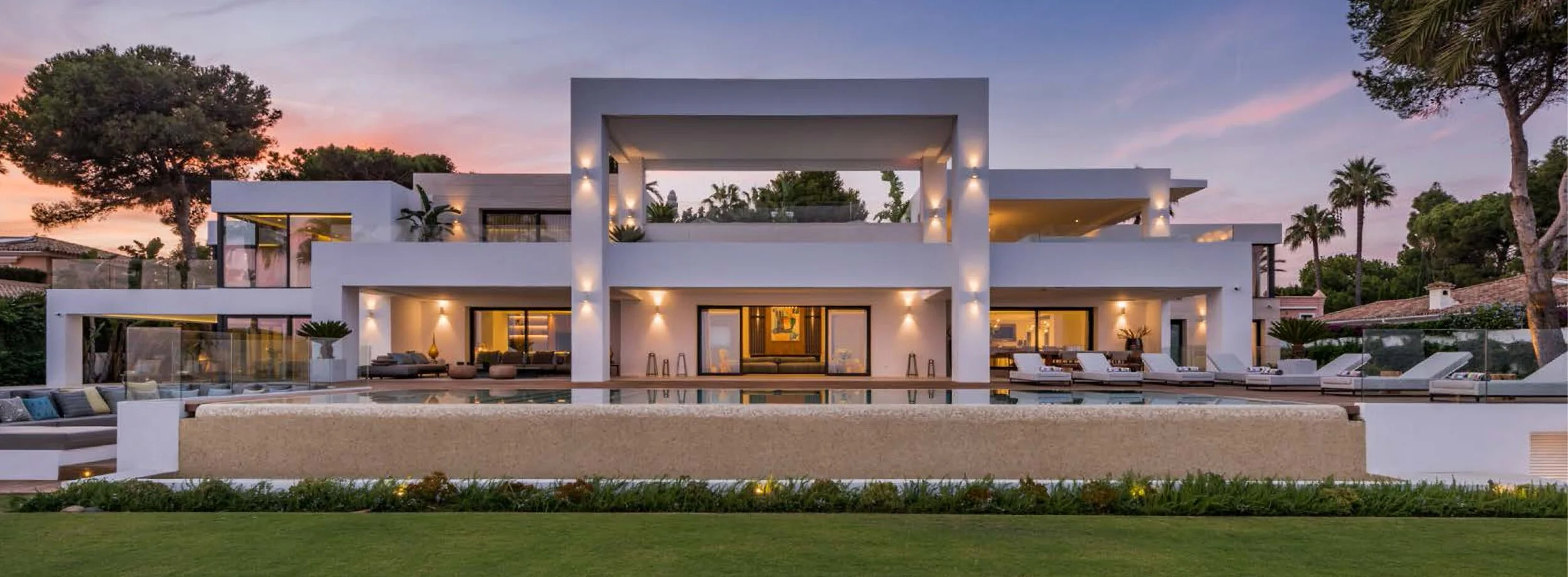 La-Perla-Blanca copy.jpg