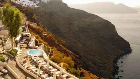 6, mystique, santorini.jpg