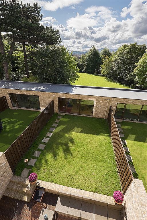 villa 2.jpg