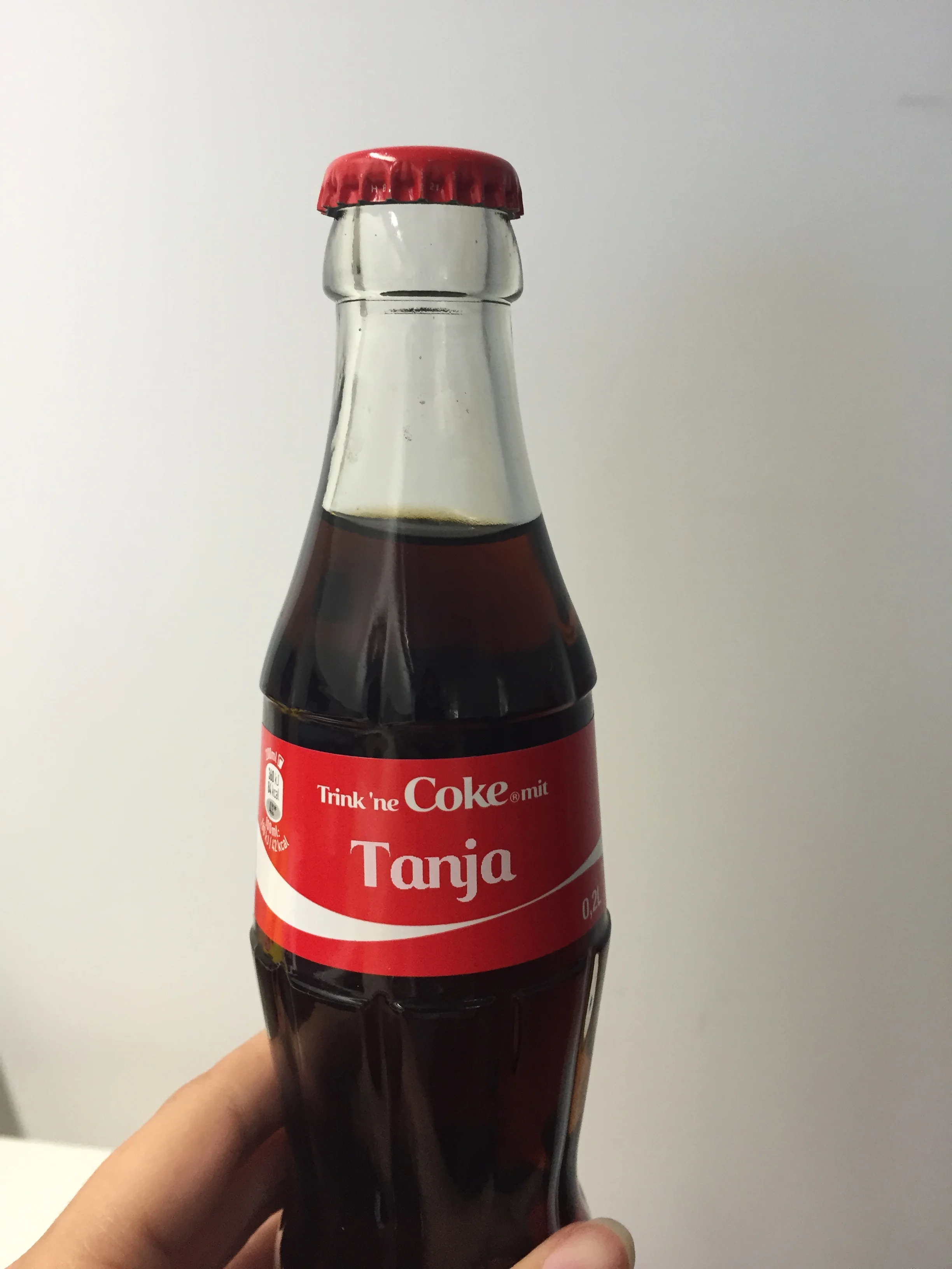 cocacola_blindapplying_tanjaintro.jpg