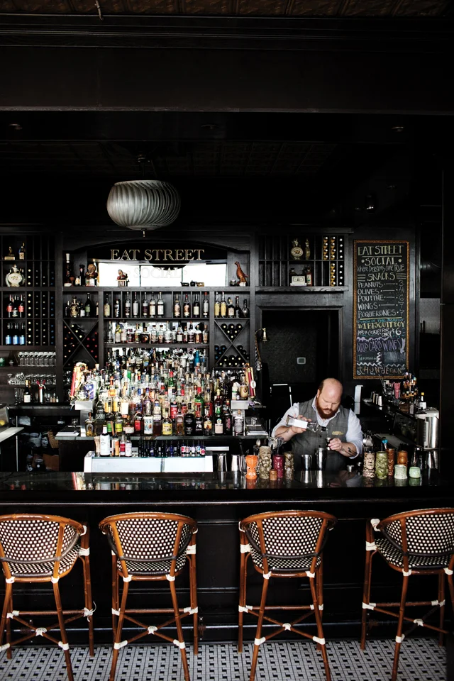 Eat Street Social for Mpls.St.Paul Magazine. Art Direction & Styling by Liz Gardner .