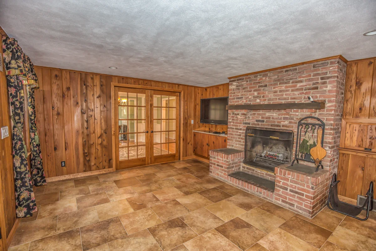 vincentcarusophotography_27BrookmontDr_Wilbraham2019 (12 of 56).jpg