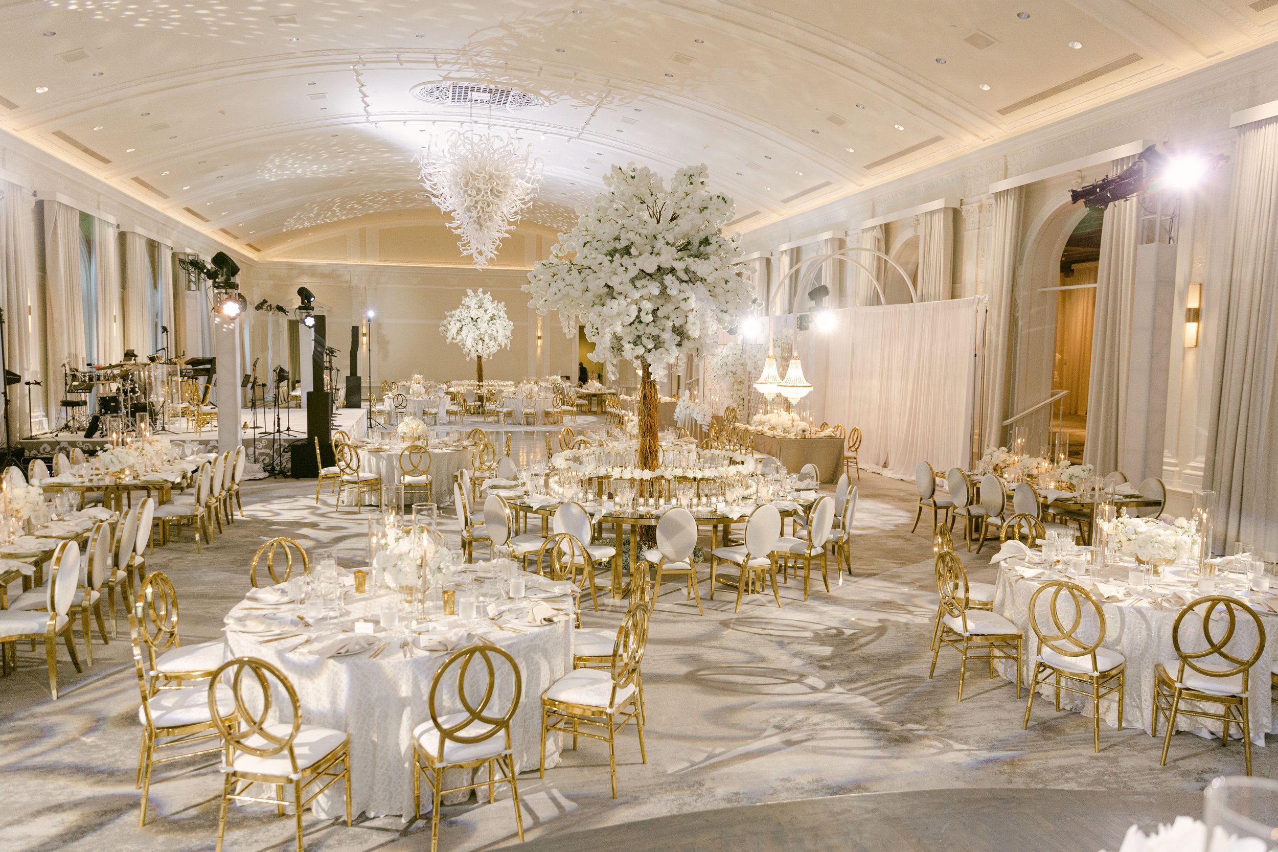 CORNELIA ZAISS PHOTOGRAPHY BETTY + TONY WEDDING SNEAKS44.jpg