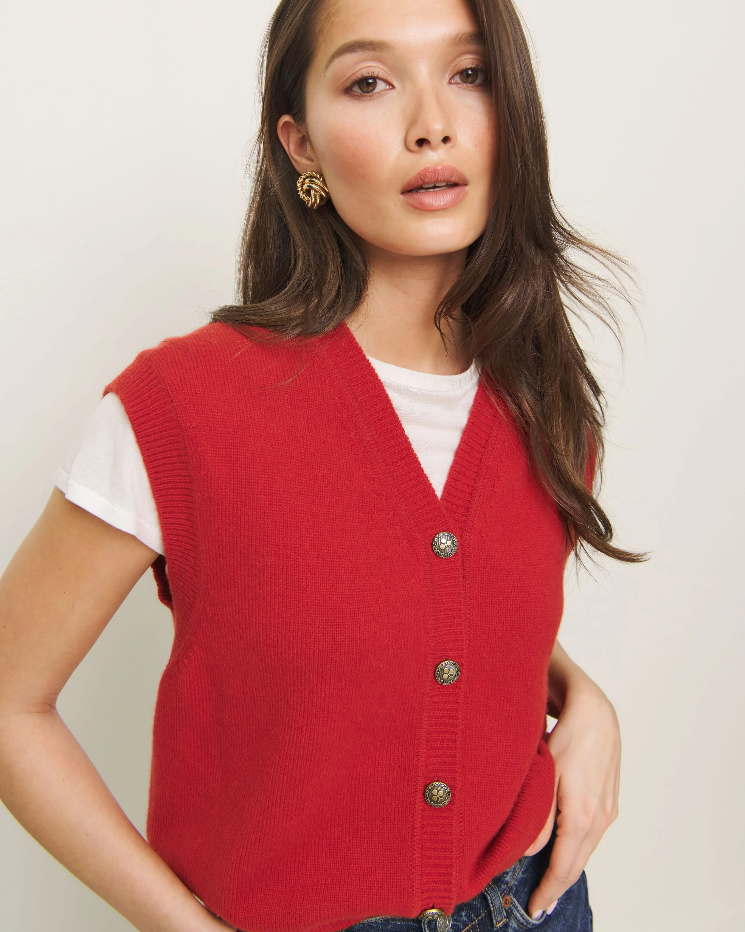 2024_10_30_CLOVER_CASHMERE_SWEATER_VEST.1316737.SUNDRIED_TOMATO_093.jpg