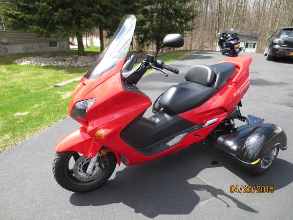 You can see the other scooter in the background!