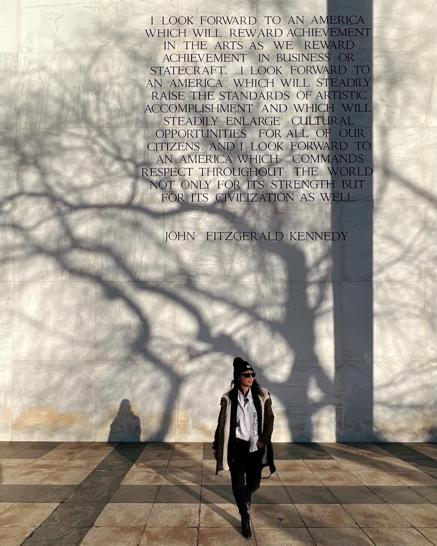 Shadow of my former self 
📸 @tracieyang
📍 @kennedycenter
#kennedycenter #chasingshadows
#shadowgames #architecturephotogtaphy #igdc