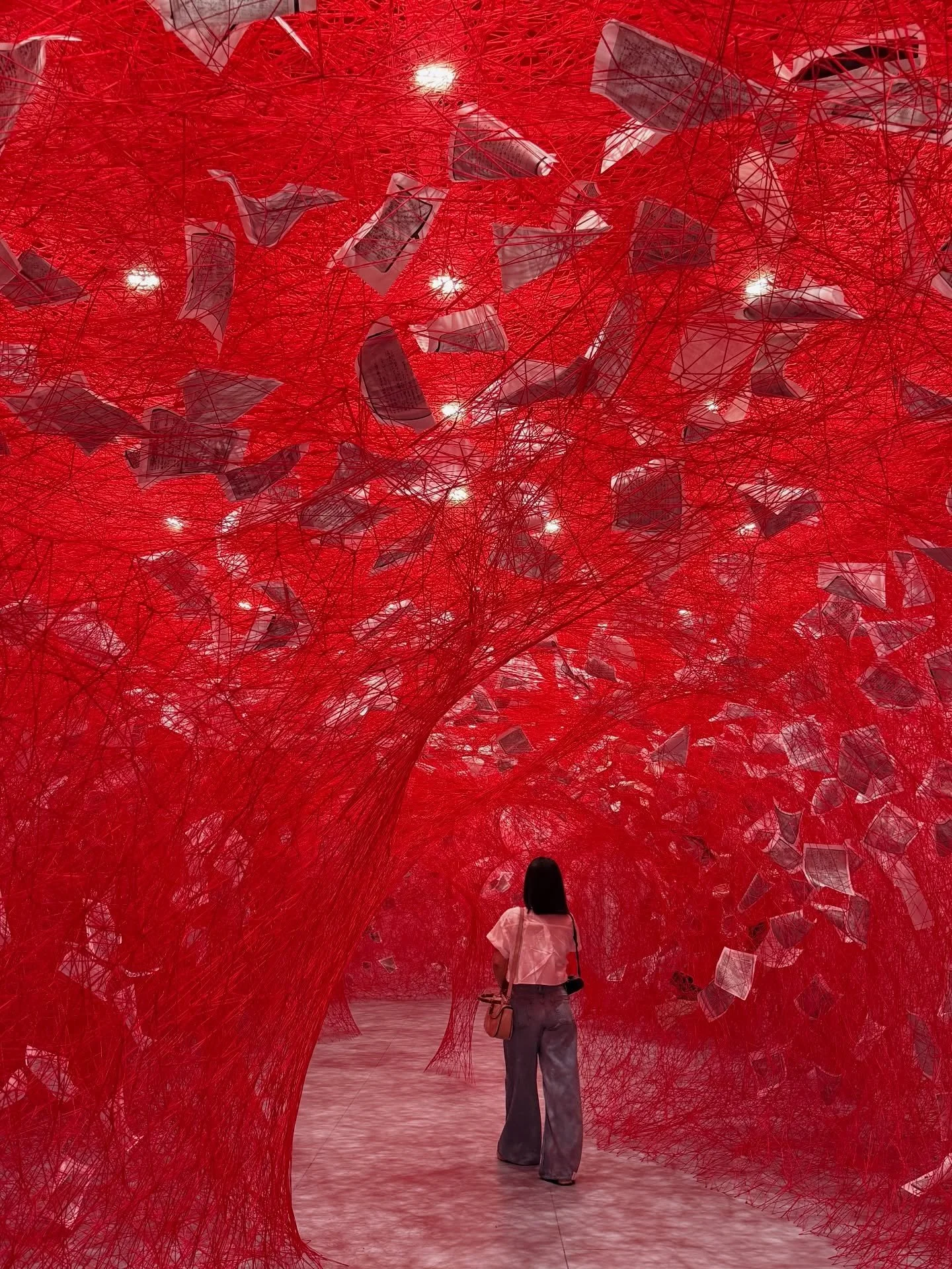 Truthfully, I didn&rsquo;t want September to end and here are a few reasons why&hellip;
📍NYC, NY
📸 @ankakuprian @emetvarda @nylagray @sophfei 🙋🏻&zwj;♀️

#nyc #chiharushiota #japansociety #salon94 #ursfischer #houseofmcqueen #armoryshow #nypl #the