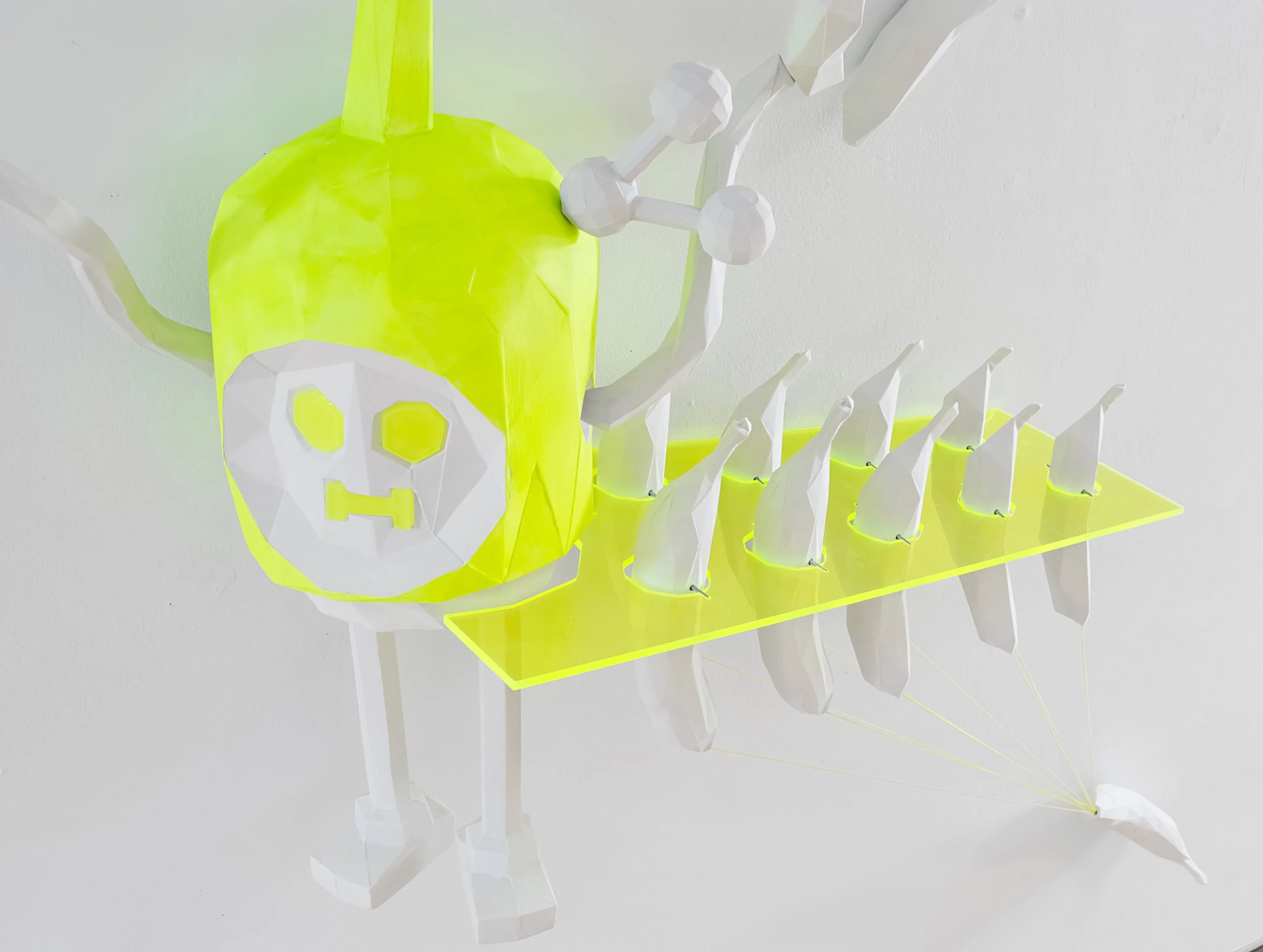 Plate of Bananans Green (center detail)