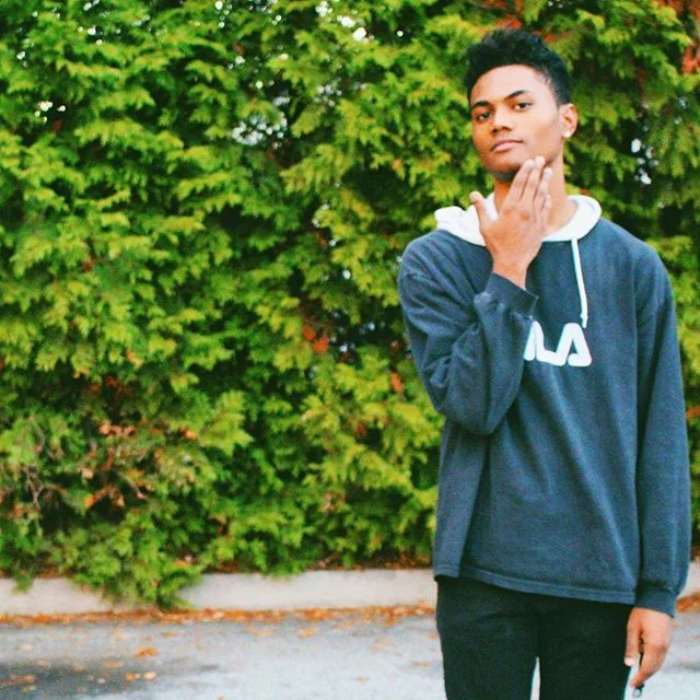 I never envy the next mans success. I support and continue to work hard.. 🙏