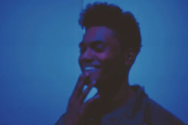 I think we should rule out commitment for now.. #mysidechickgota5swiththescreencracked @jordvshi 📷