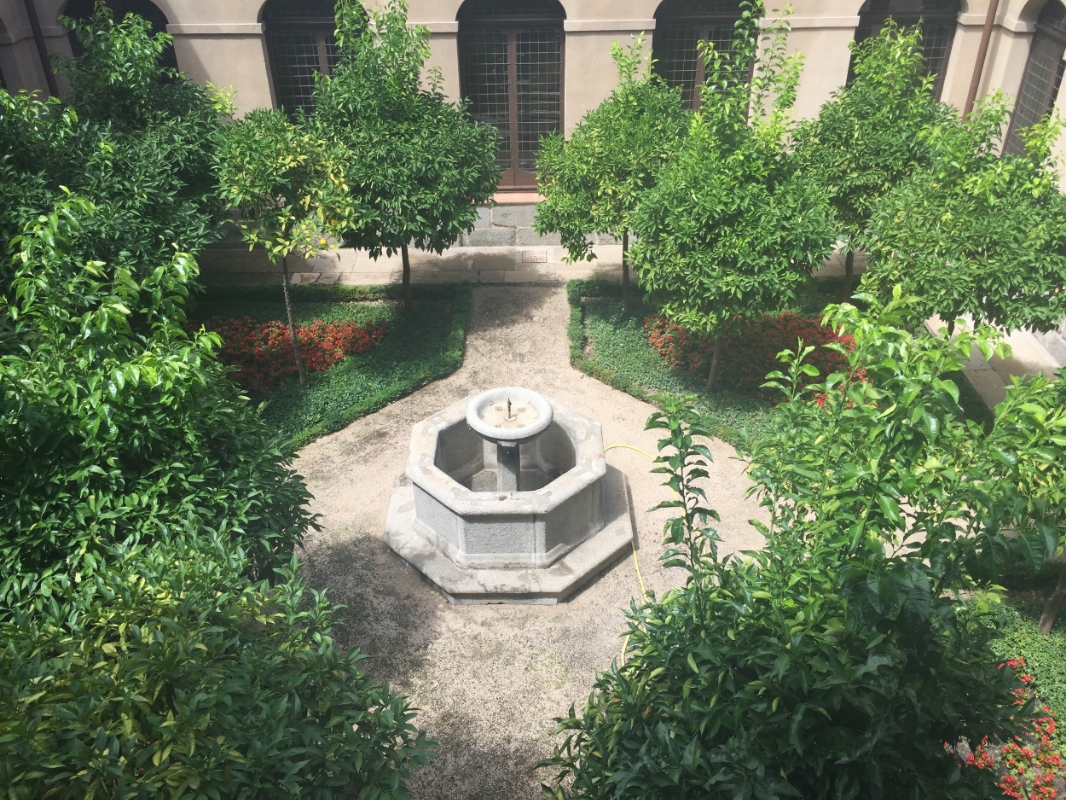 Courtyard within the cloistered Monasterio de las Descalzas Reales