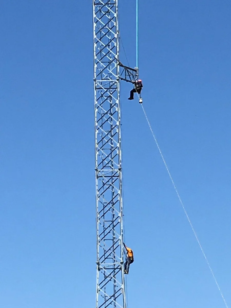 radio mast.jpg