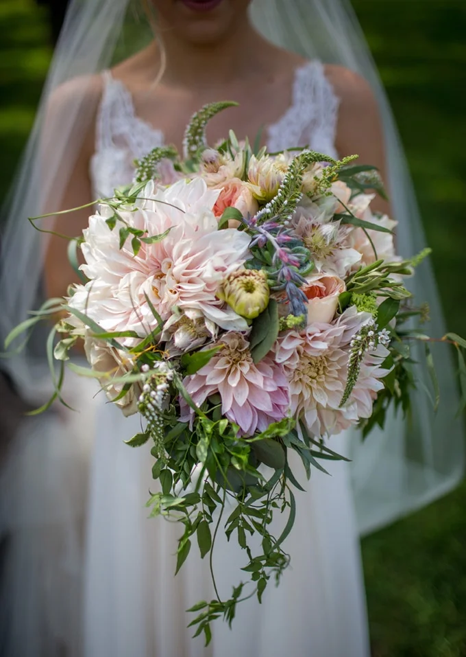 Loose & Gardeny Bridal Bouquet
