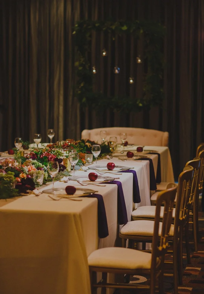 King's Table Garland Design with Fruit Favours