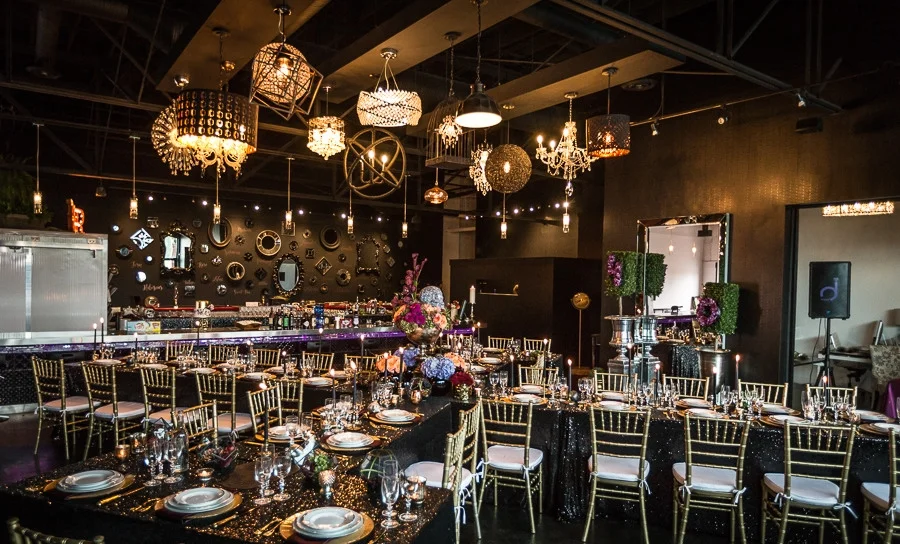 Dark Wedding Reception Décor