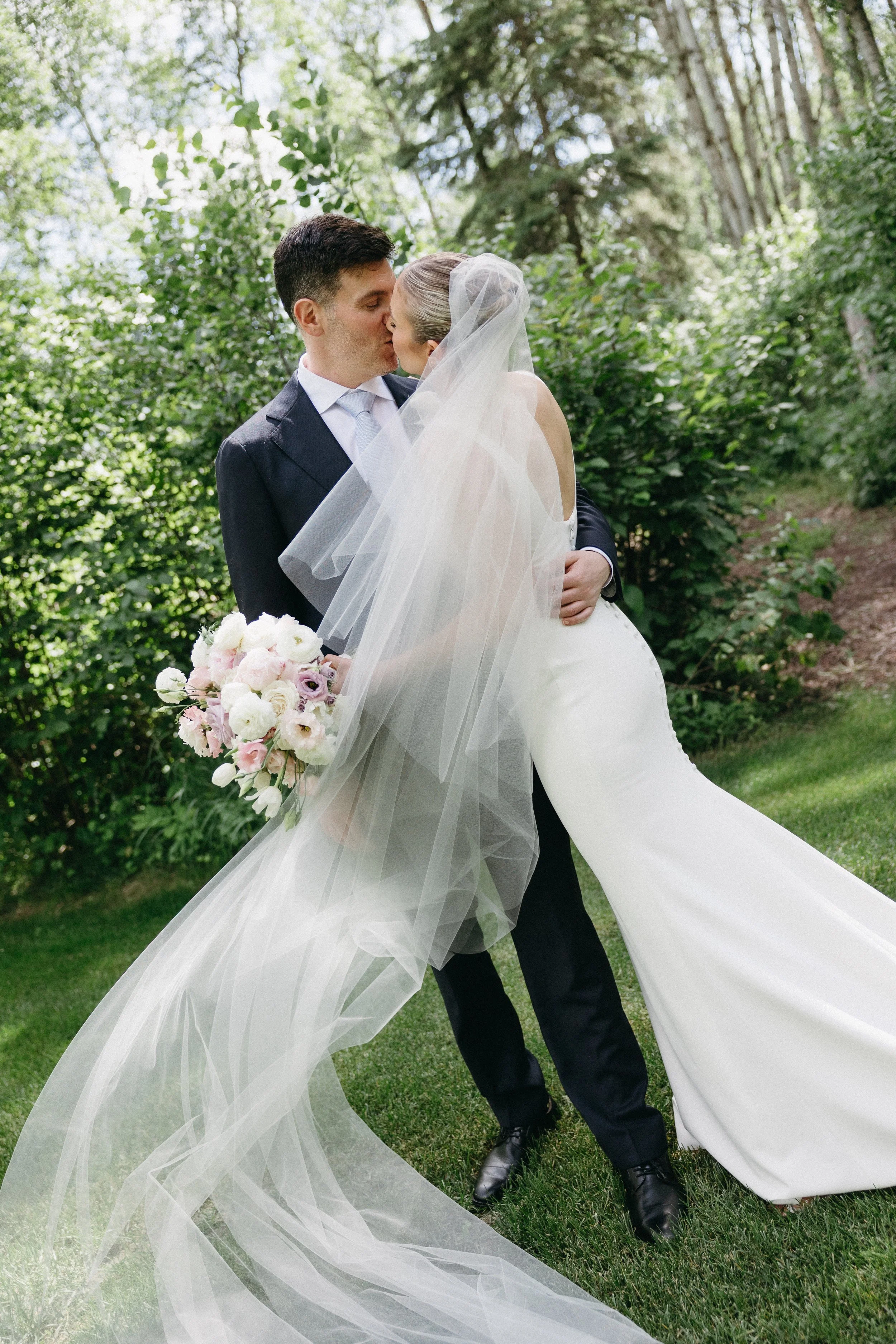 PREIVEW IMAGES- KELLY & GABRIEL BACKYARD WEDDING-030.jpeg