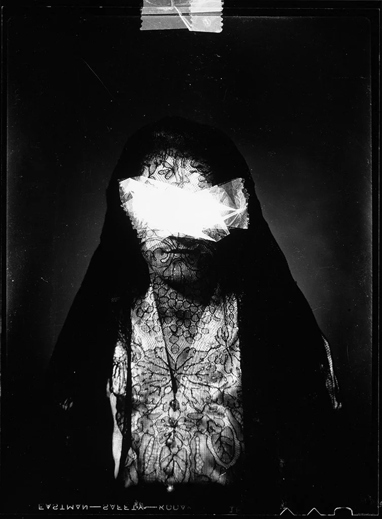 01_Veil.jpg
