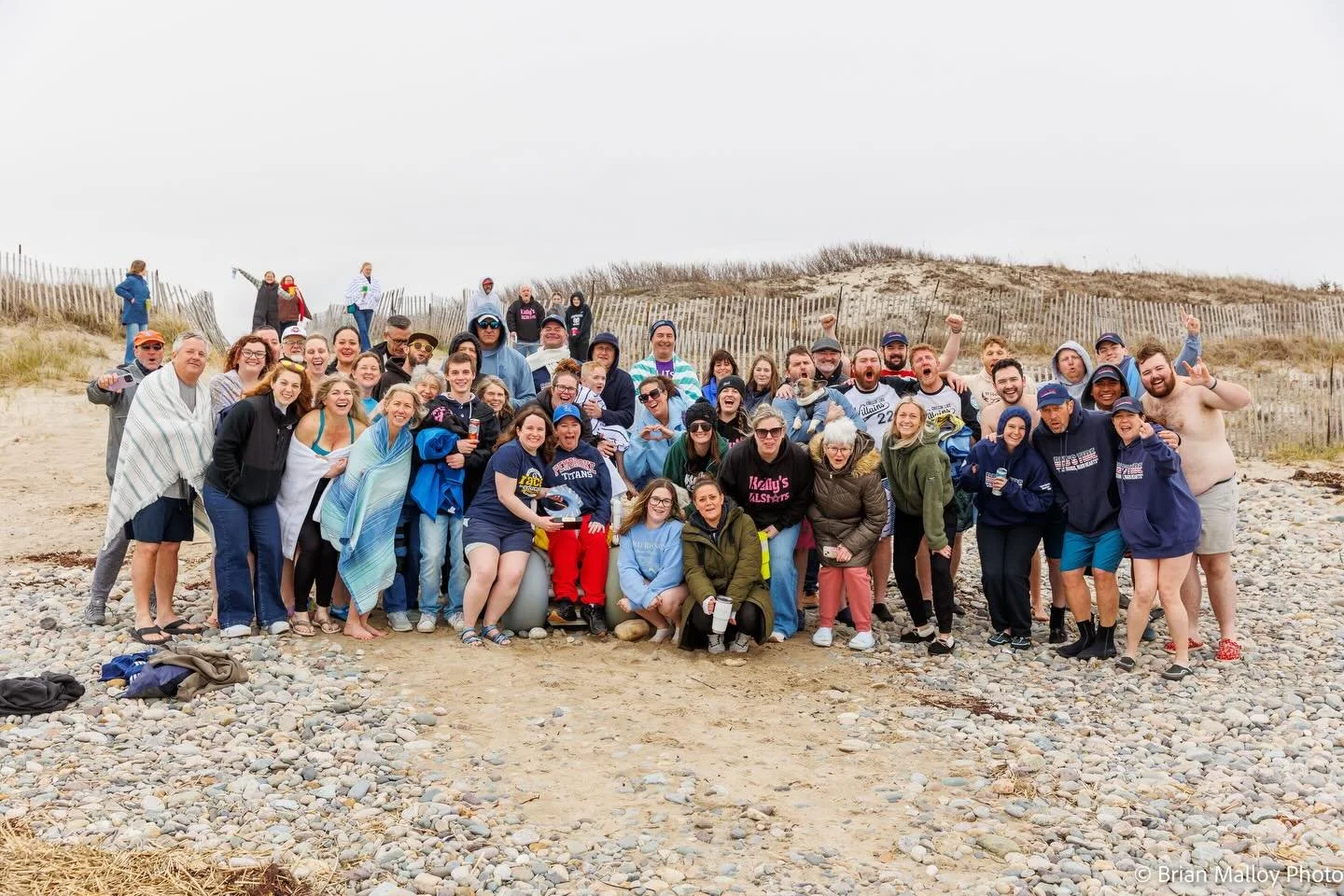 Last Saturday, ALS Hope North hosted the 2026 ALS Plunge For Hope that took place at Rexhame Beach in Marshfield, MA. Despite the temperature in the air and the temperature of the ocean both being a very cold 44 degrees, we had over 70 people in atte