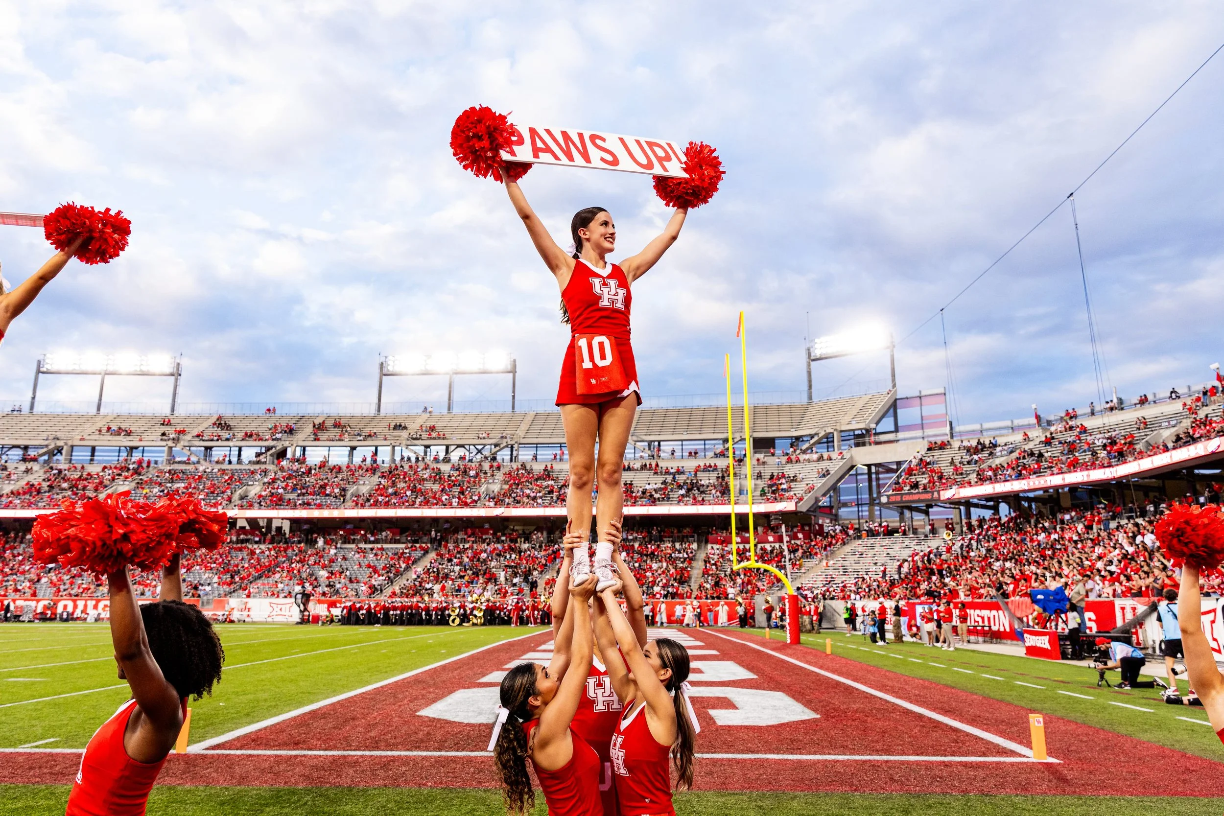 Cheer — UH Bands and Spirit Groups
