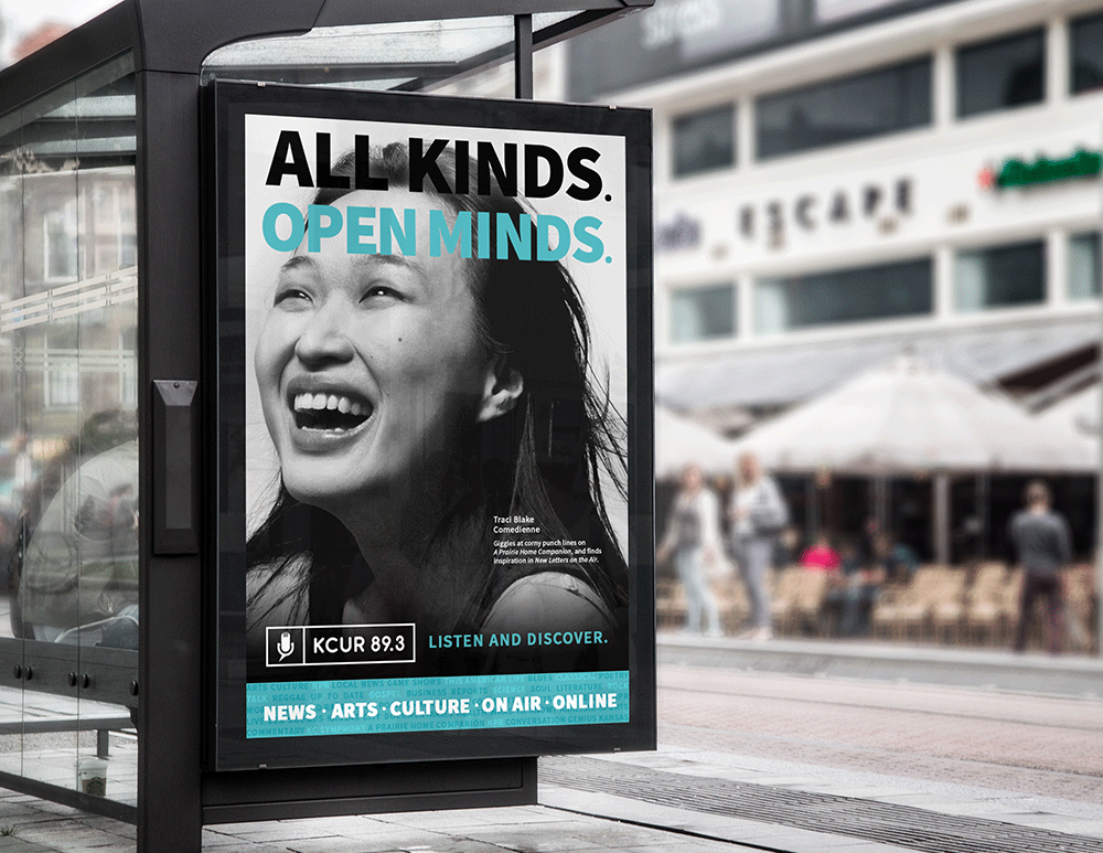 Bus-Stop-Billboard-MockUp.gif
