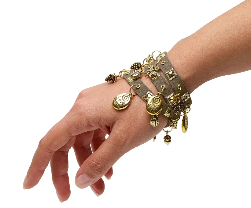 Final_CharmBracelet.jpg