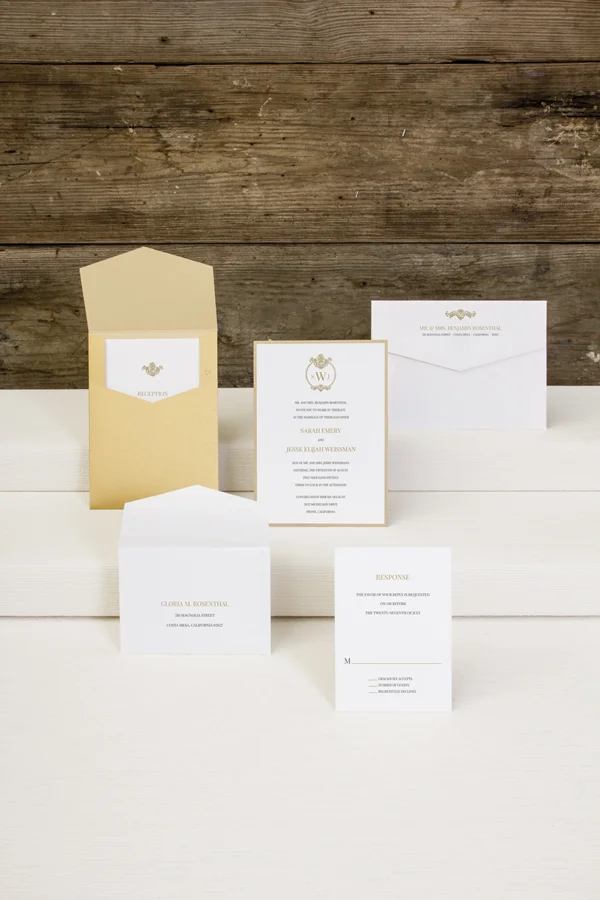 envelopments-wedding-album-family-crest-img2081.jpg