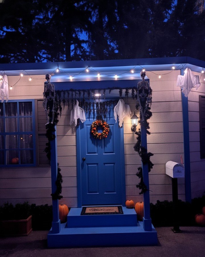 Six Flags Halloween Facades (4).jpg