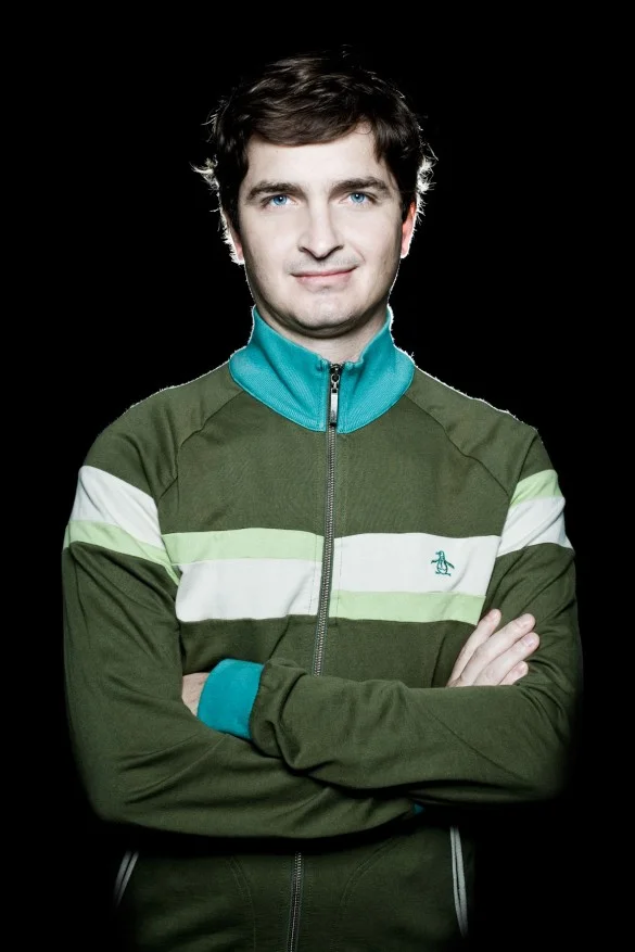 Gui-Pimentel-02-585x877.jpg