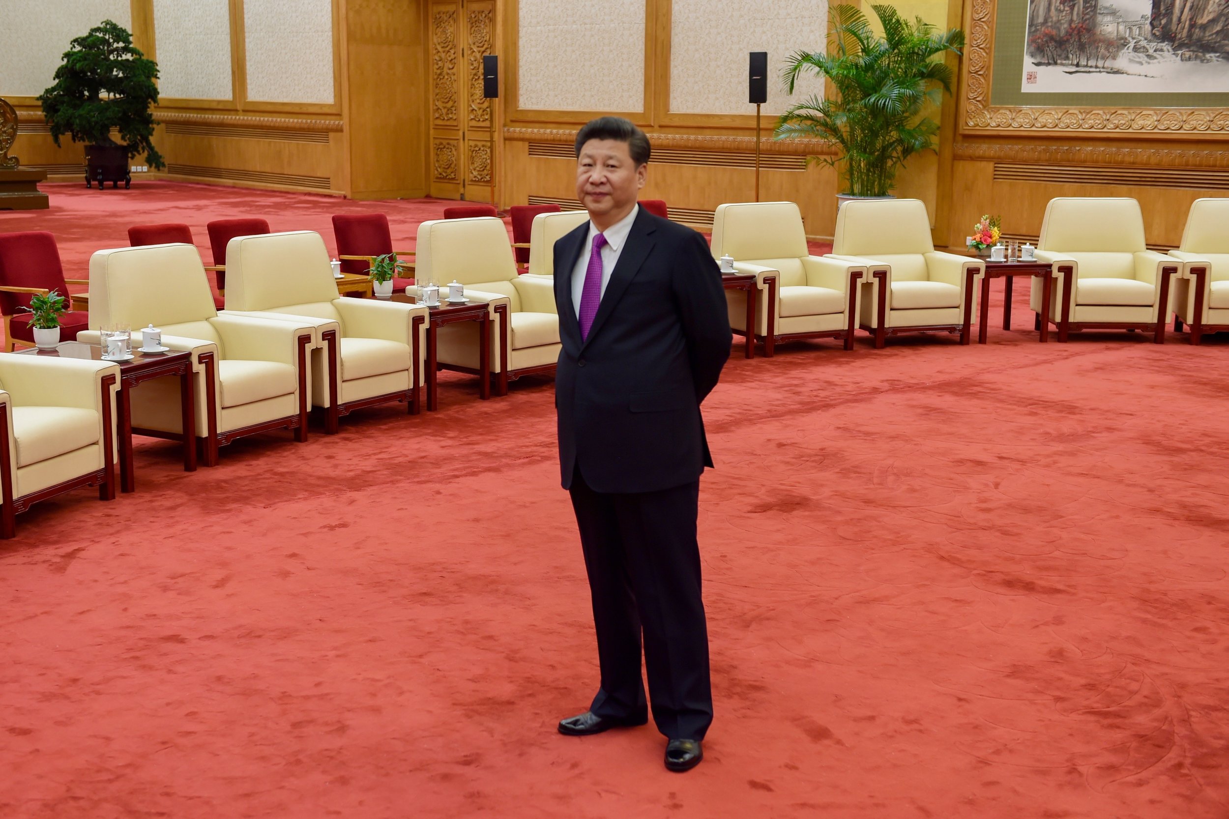  President Xi, leader of one-quarter of the world’s population, awaits the arrival of our delegation. 