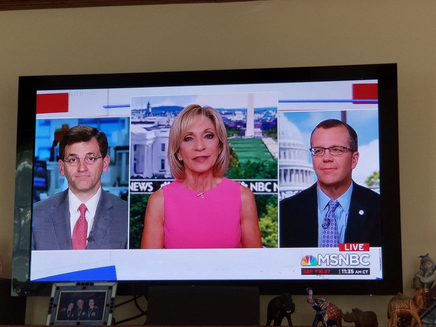  Sharing a screen with Peter Baker of The New York Times during an appearance on “Andrea Mitchell Reports” in Washington. 