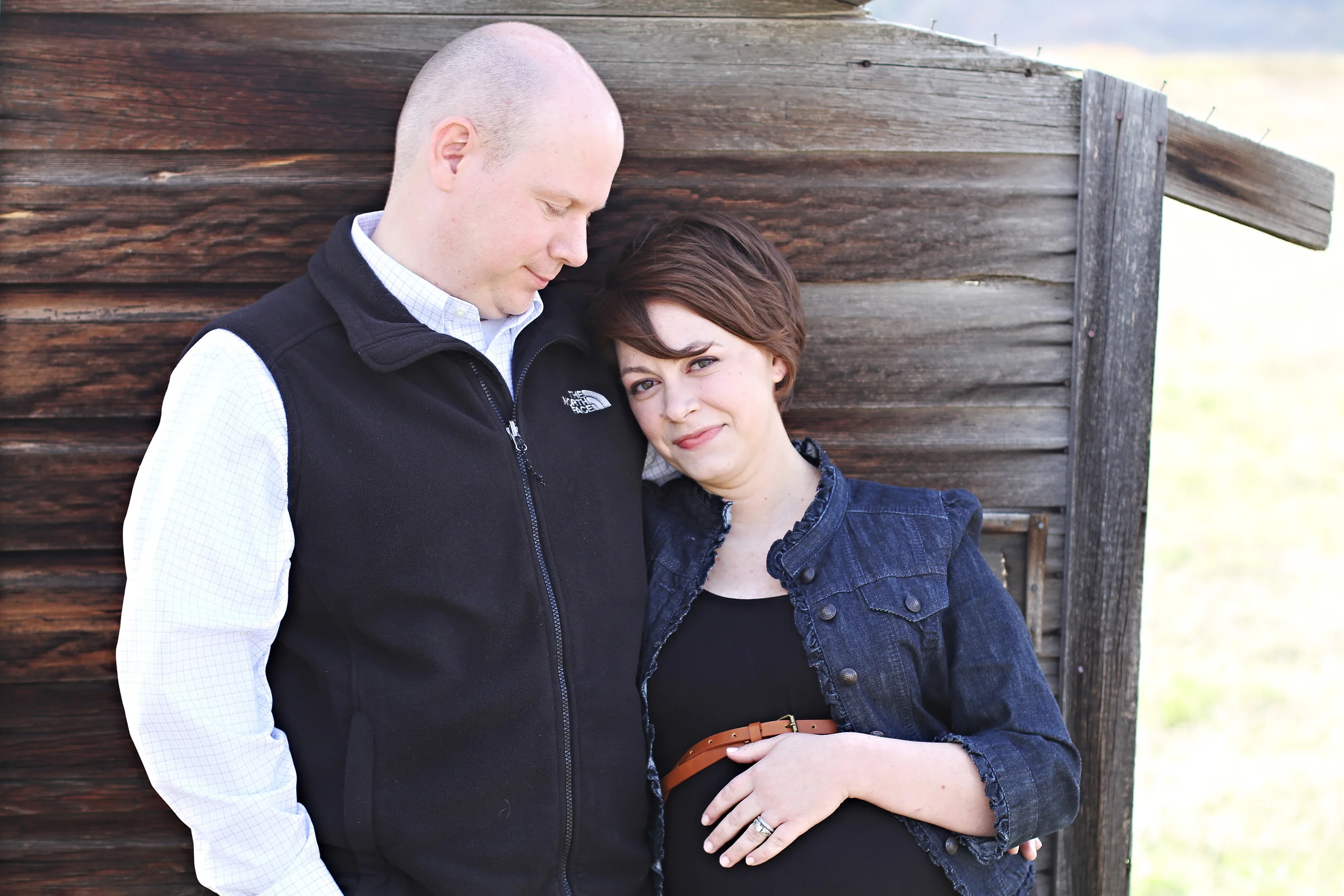 {Cyntia & Chris} Castle Rock Maternity Photographer