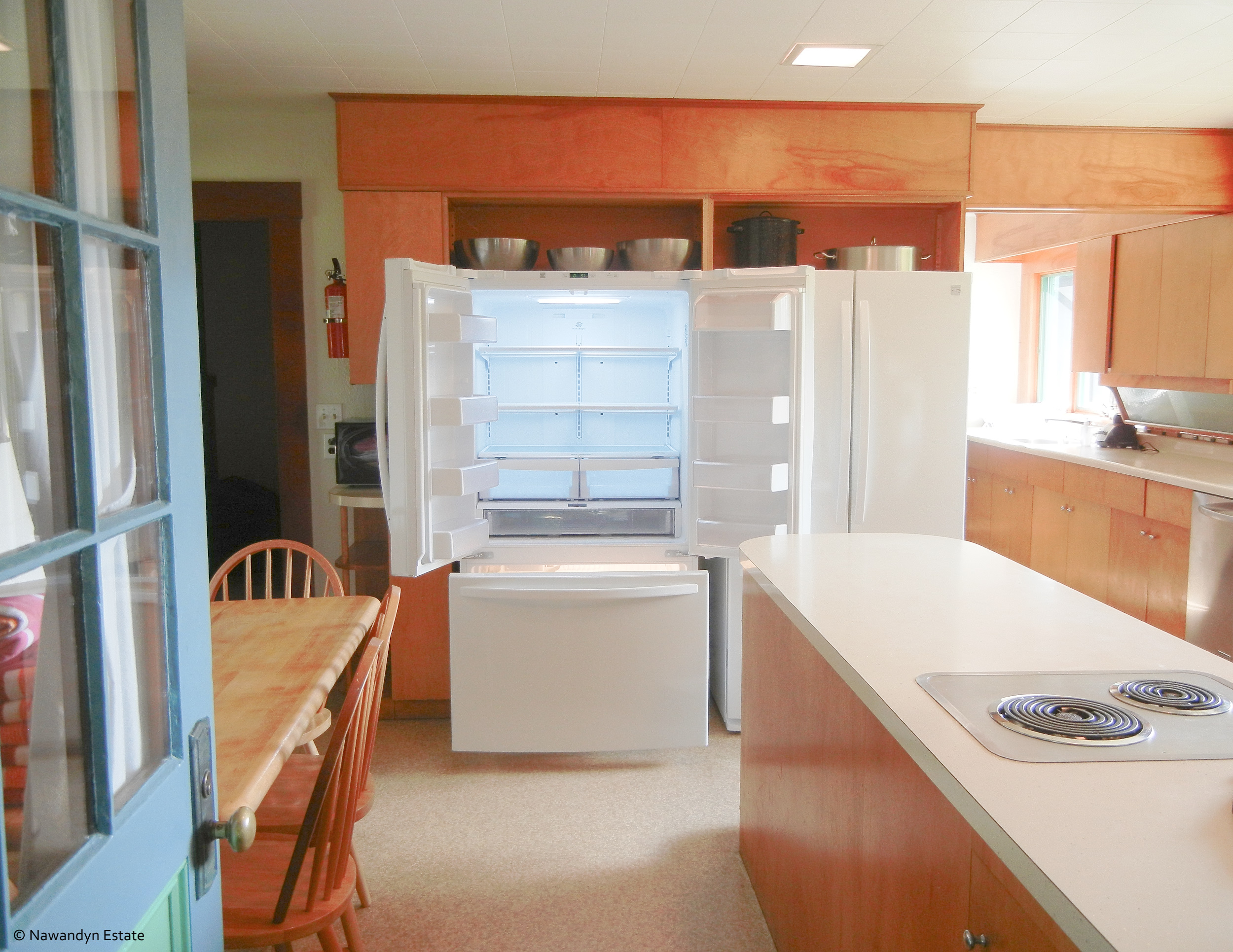 Eat-In Kitchen and Pantry