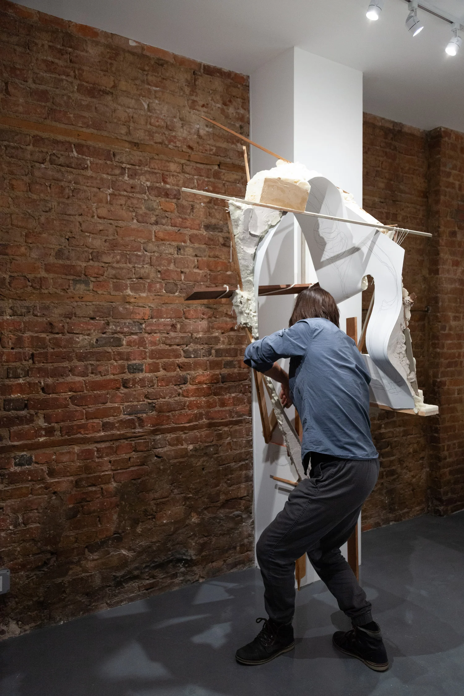 Tony Orrico, Supporting a continued gesture towards expanding sanctuary , performance at signs and symbols, January 2, 2019