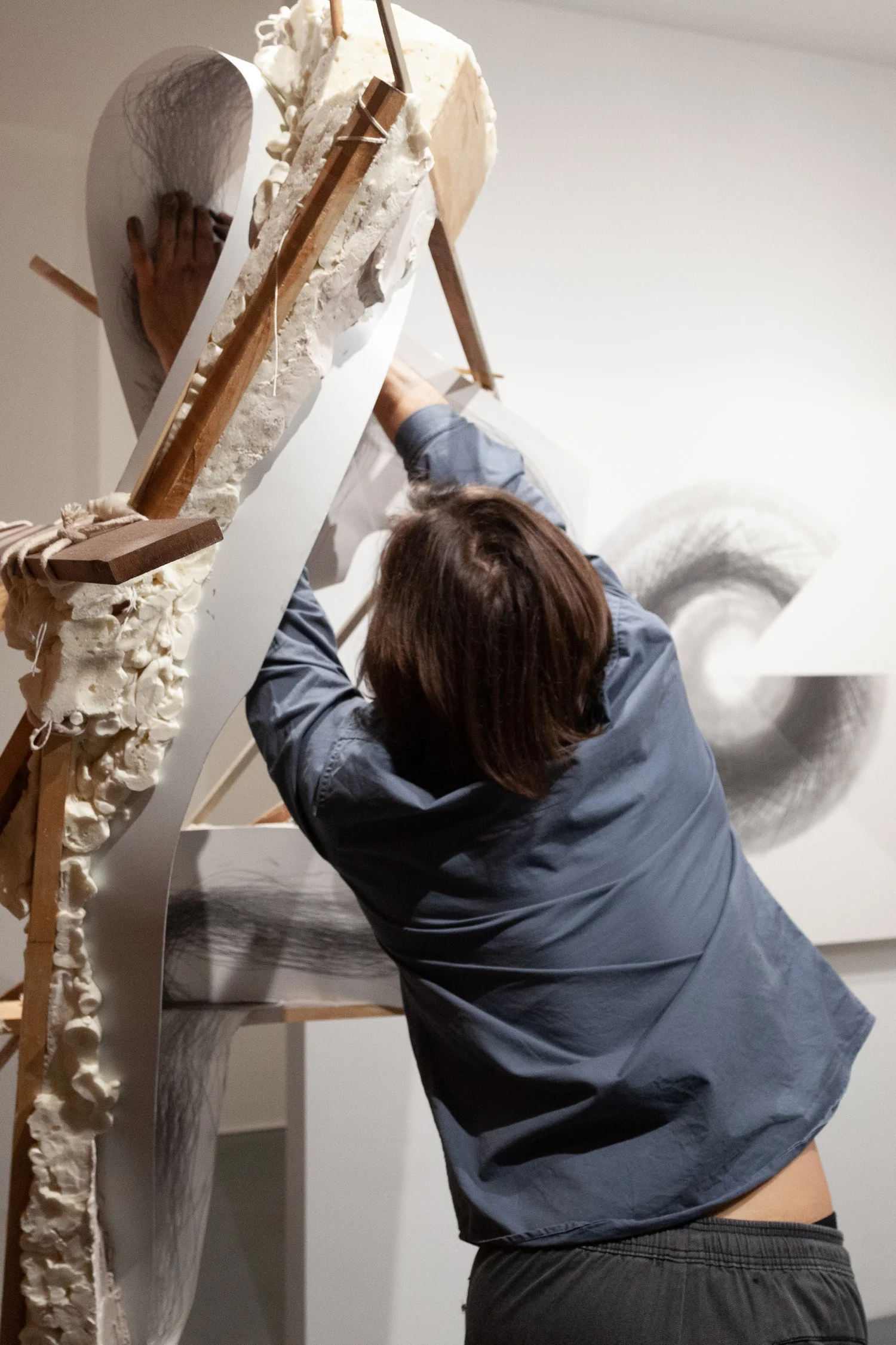 Tony Orrico, Supporting a continued gesture towards expanding sanctuary , performance at signs and symbols, January 2, 2019