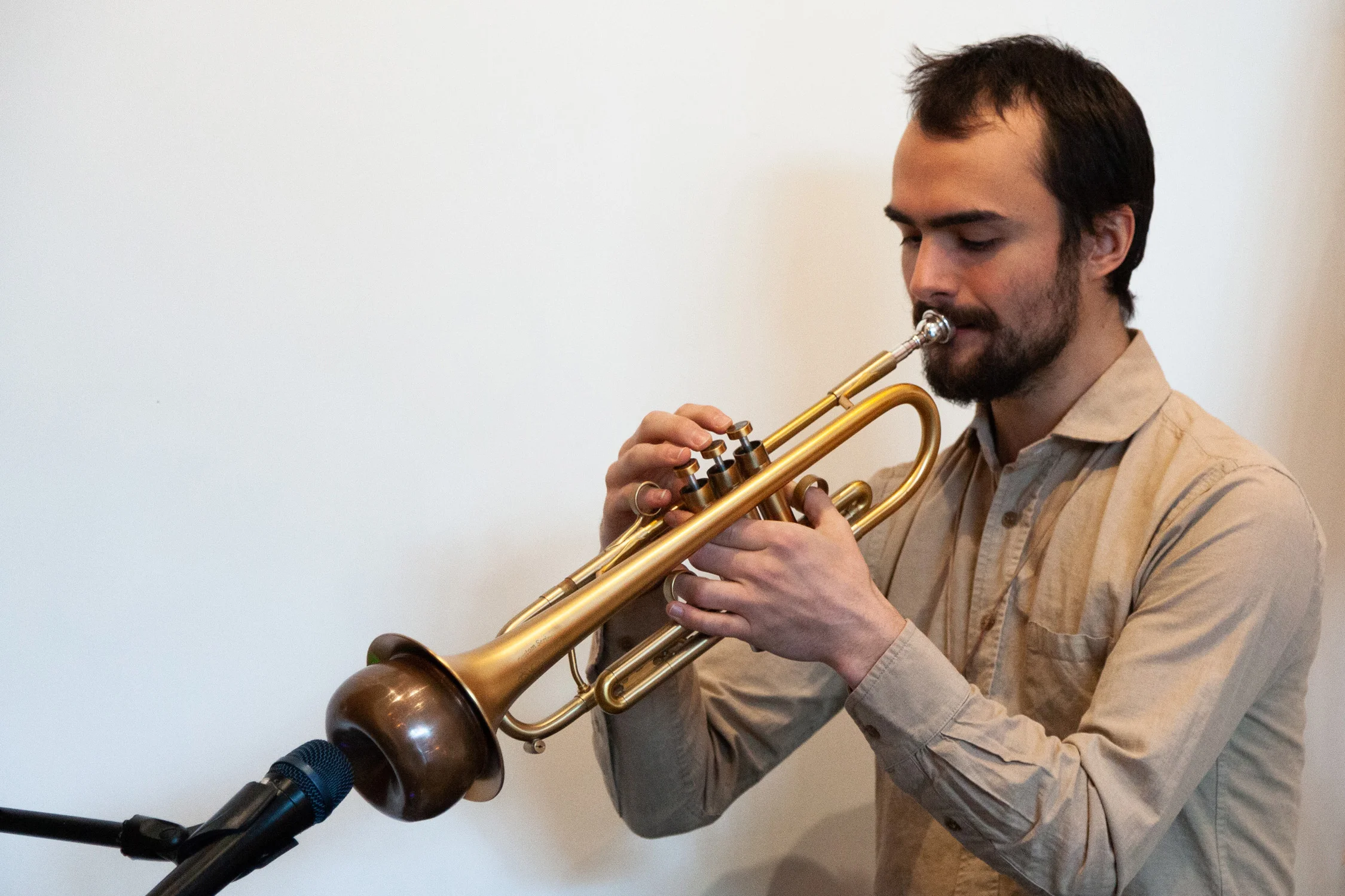 Sarah Entwistle with Rhys Tivey and Natalie Deryn Johnson, You shout first, and I will shout after, performance at signs and symbols, March 10, 2019