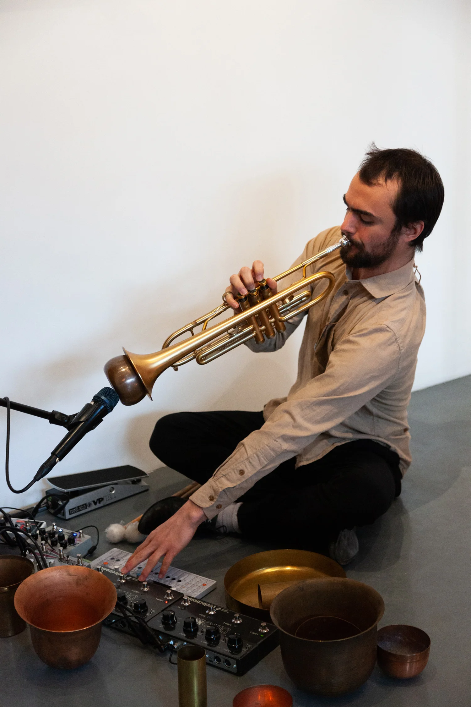 Sarah Entwistle with Rhys Tivey and Natalie Deryn Johnson, You shout first, and I will shout after, performance at signs and symbols, March 10, 2019