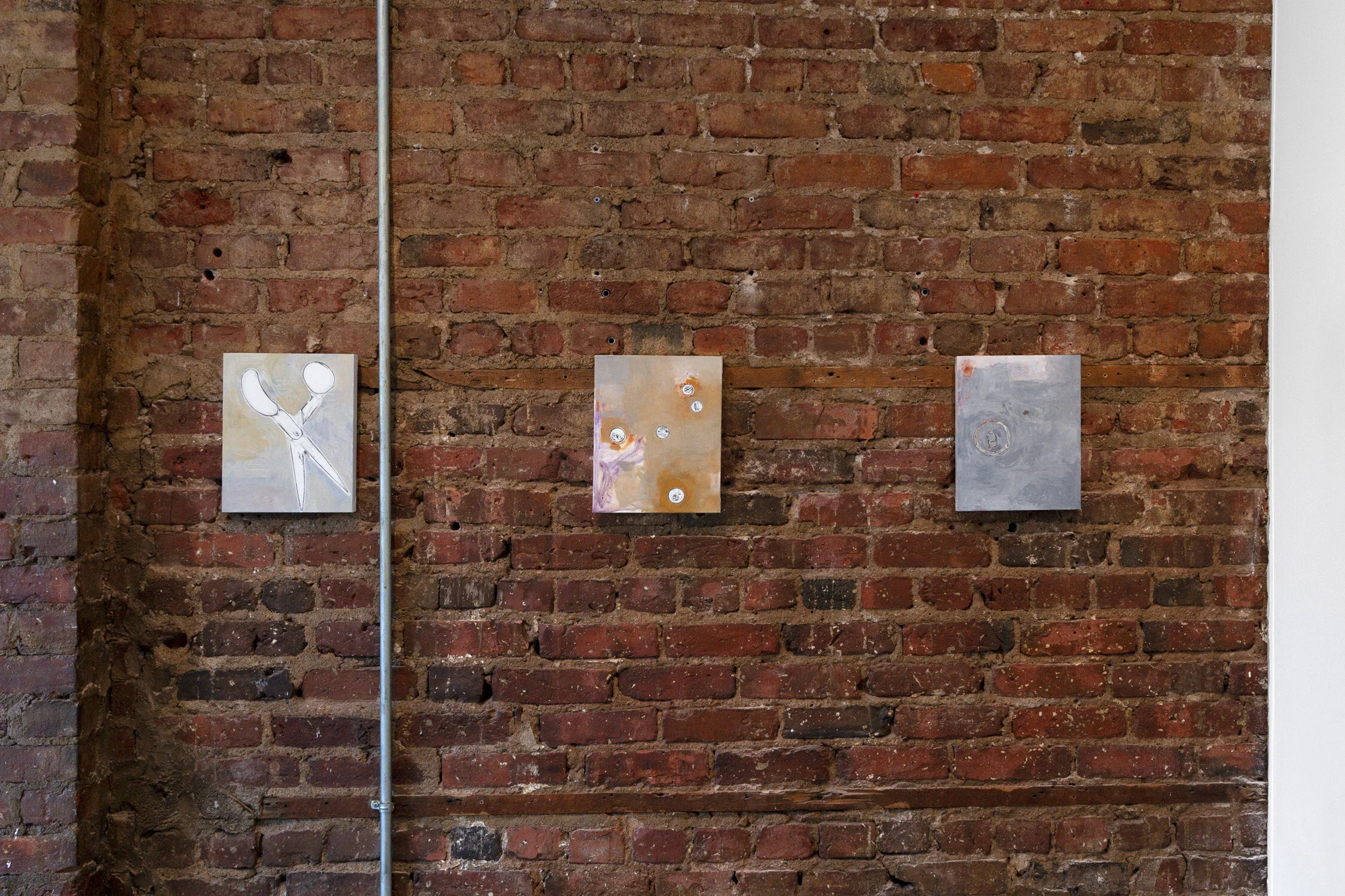 Benoît Platéus, Scissors, hangers and other batteries, Exhibition View, 11.21.19 - 12.22.19.