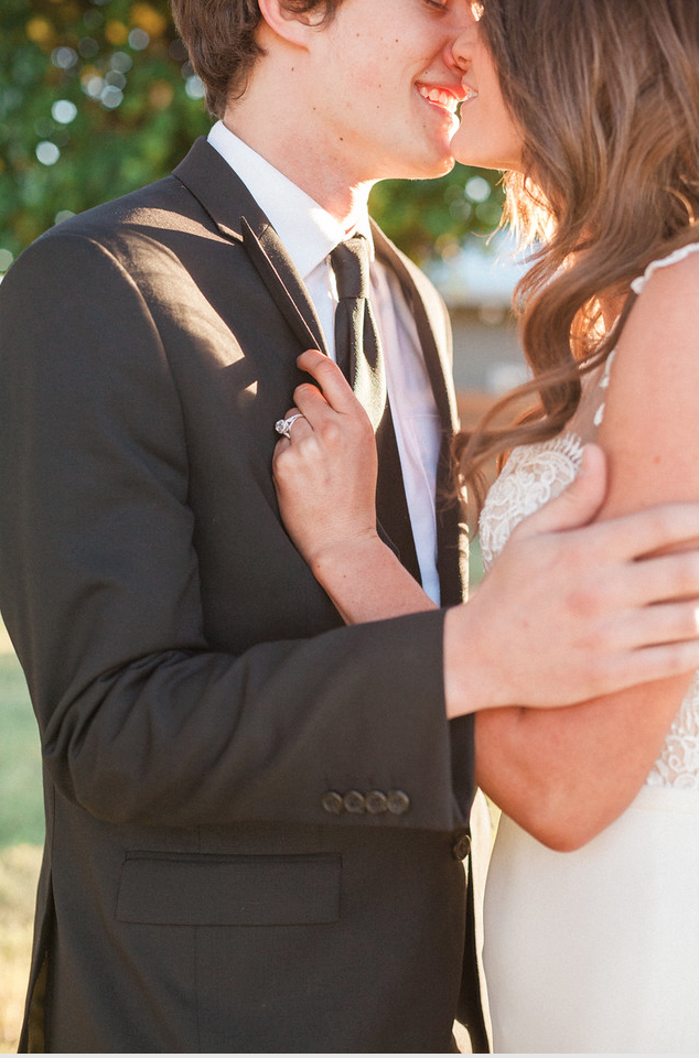 Design by: Skyla Brooke Weddings and Events Floral by: Skyla Brooke Weddings and Events Photography by: April Maura Photography