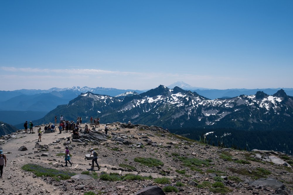  Paradise point and the Cascade Range. 