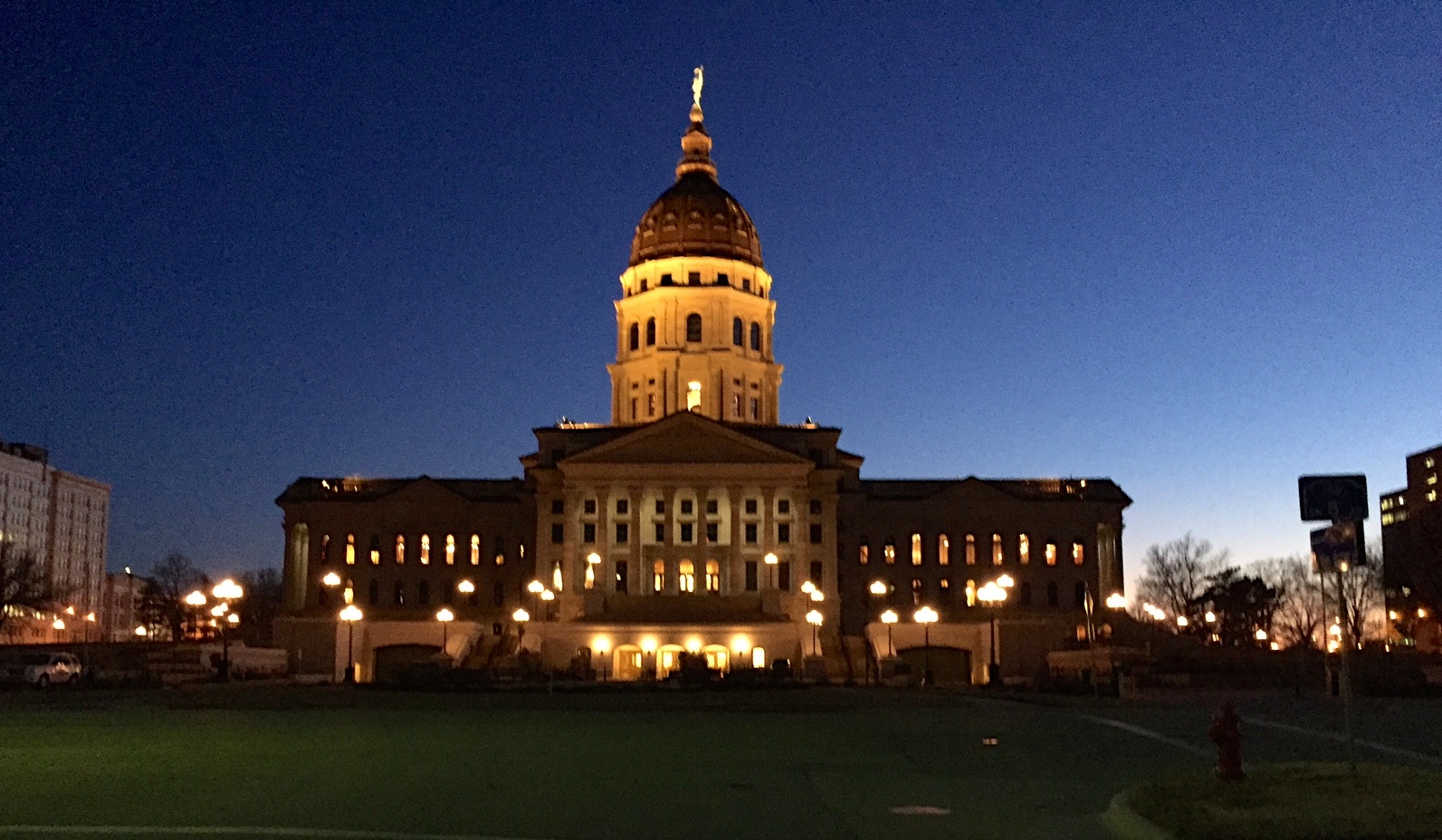 Kansas State Capital - Sam Zeff