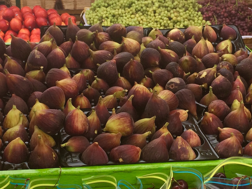 Figs at the Farmers Market on Pier 39 in San Francisco.jpg
