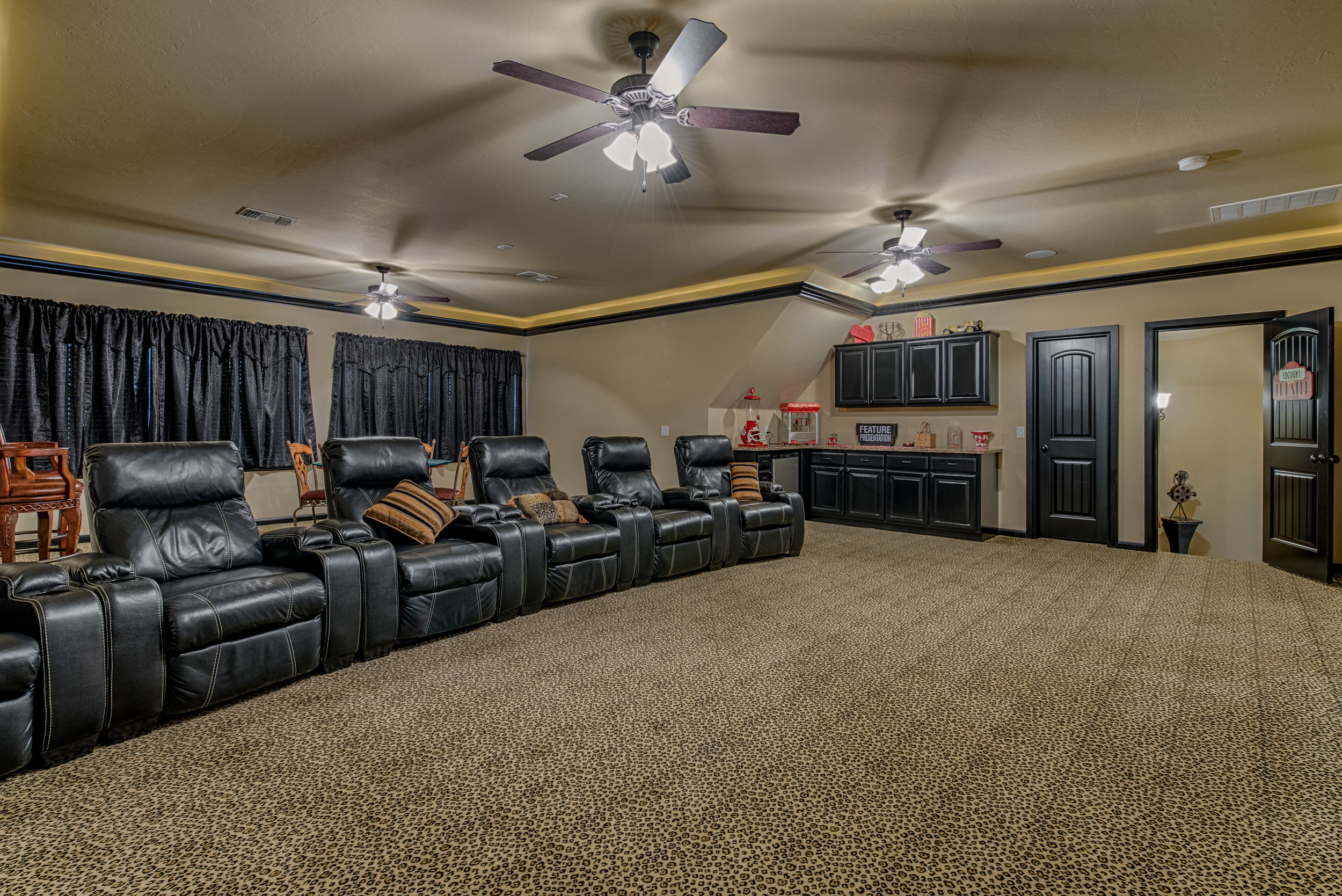 041-Bonus Room.jpg