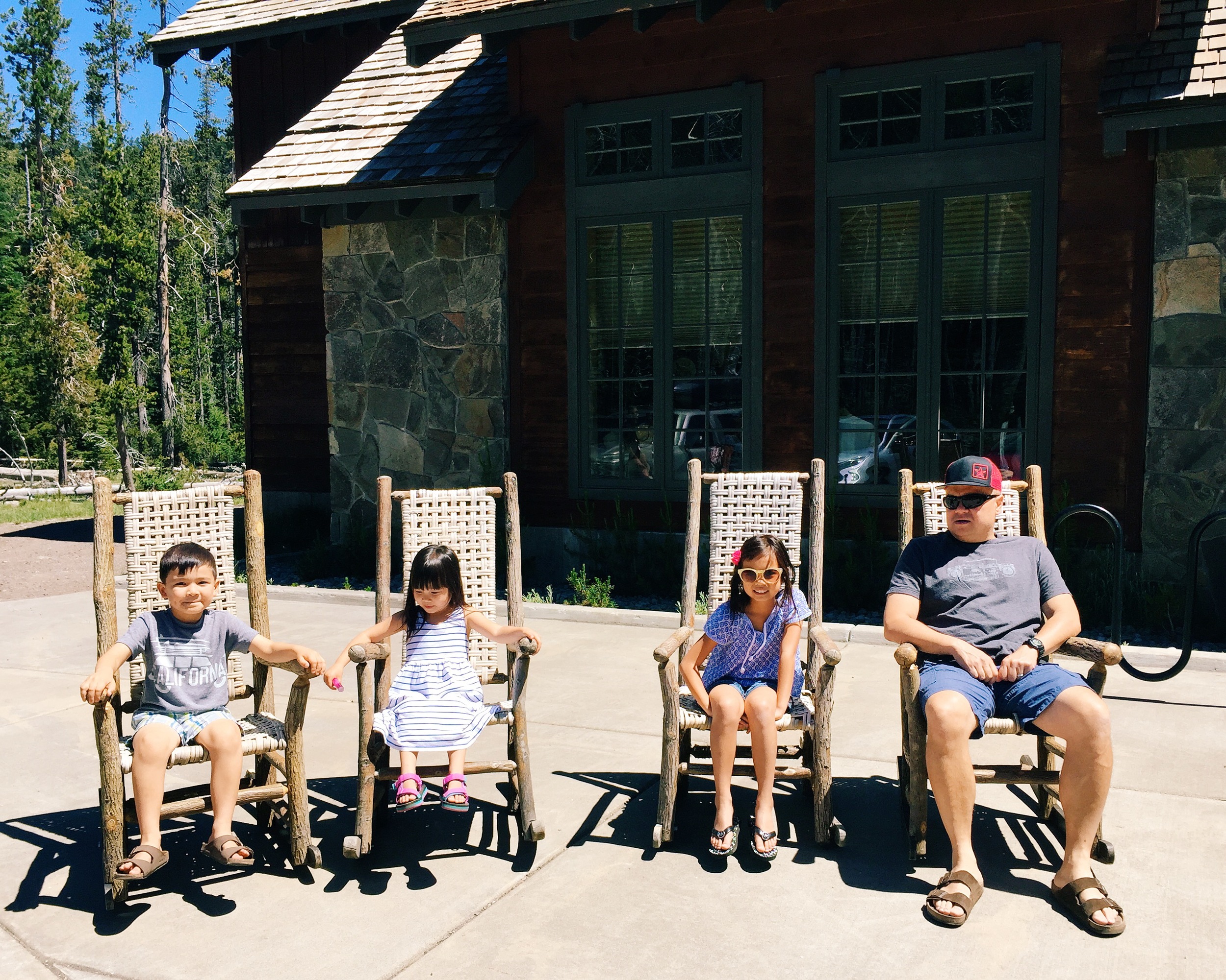 Visitor center at Crater Lake .