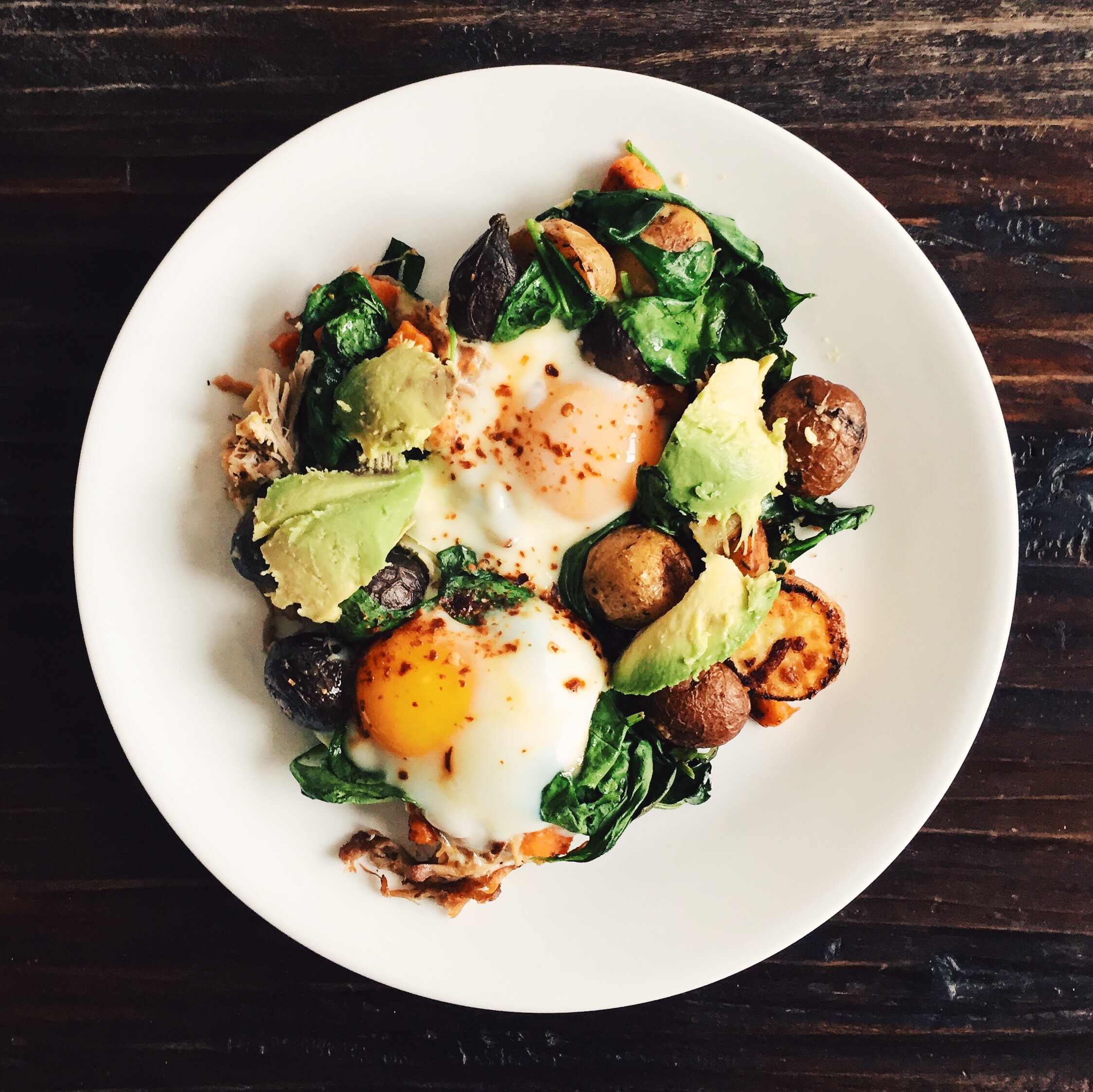 Love making lunch like this with whatever leftover I have in the fridge # whole30
