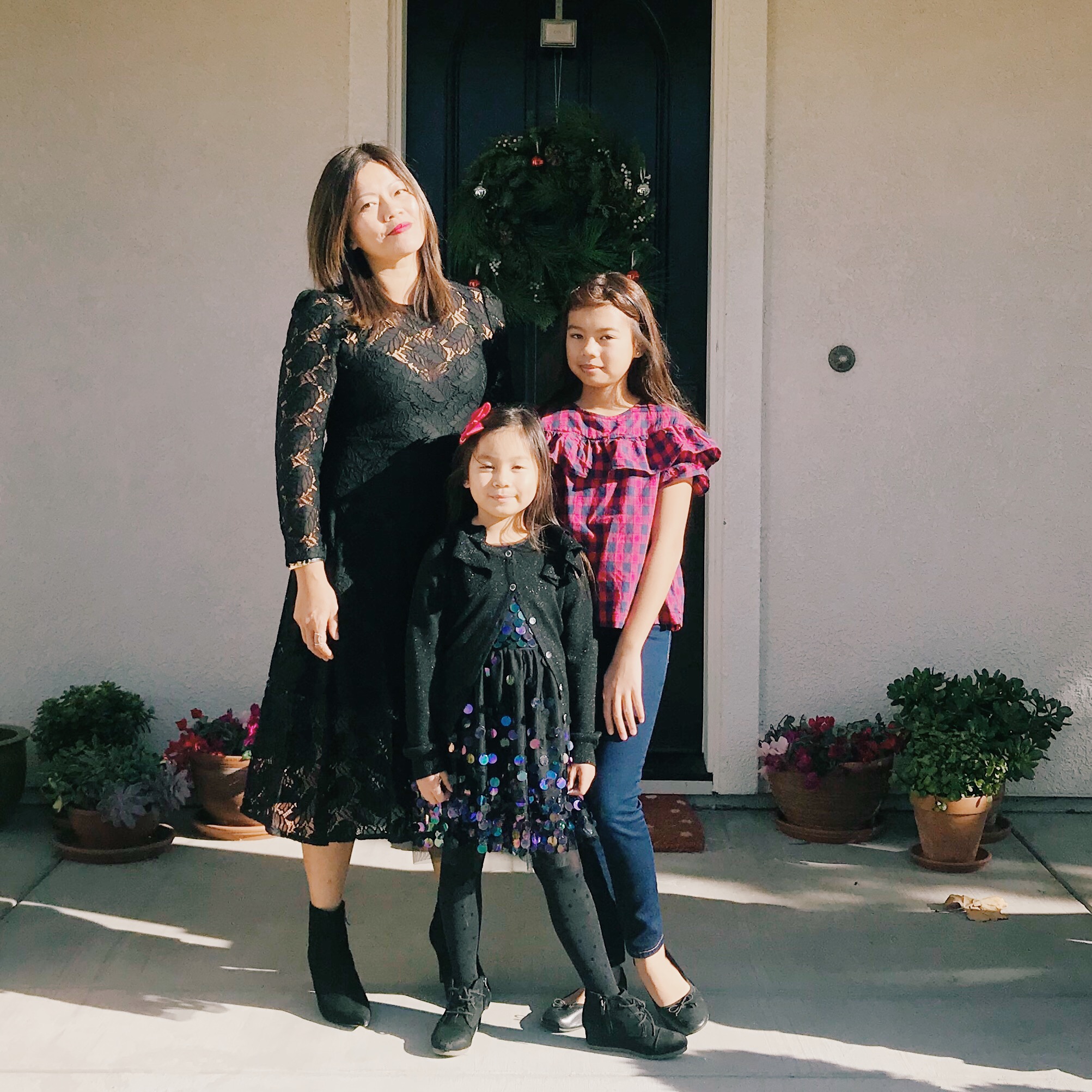 Christmas Traditions for Mothers and Daughters - Mother-Daughter