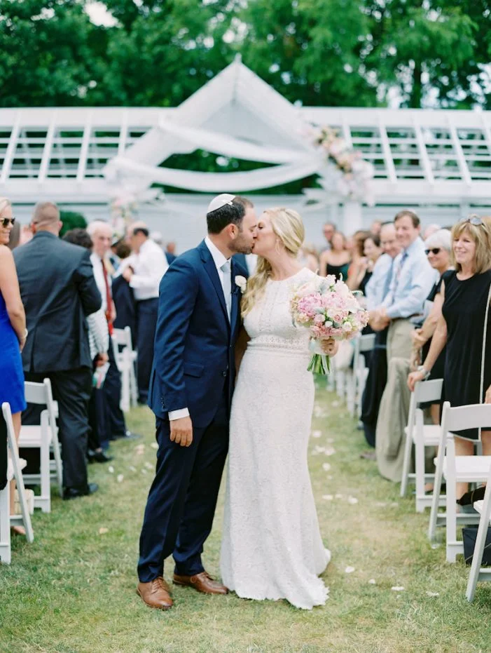 Chesapeake-Bay-Beach-Club-Wedding-Bonnie-Sen-Photography-34-701x931.jpg